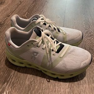 ON Running Cloudgo sneakers